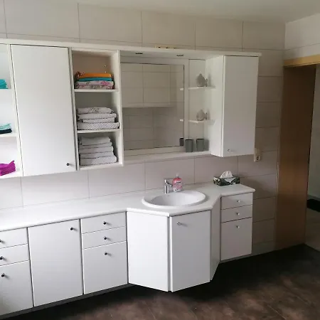 Waldblick Mit Balkon 아파트